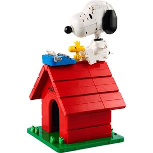 LEGO 21368 Peanuts: Snoopy´s Doghouse 2