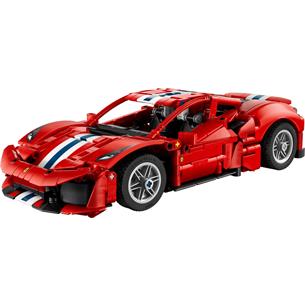 LEGO 42235 Ferrai 488 Pista Car 2